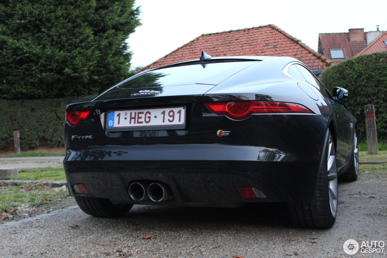 Jaguar F-TYPE S Coupé