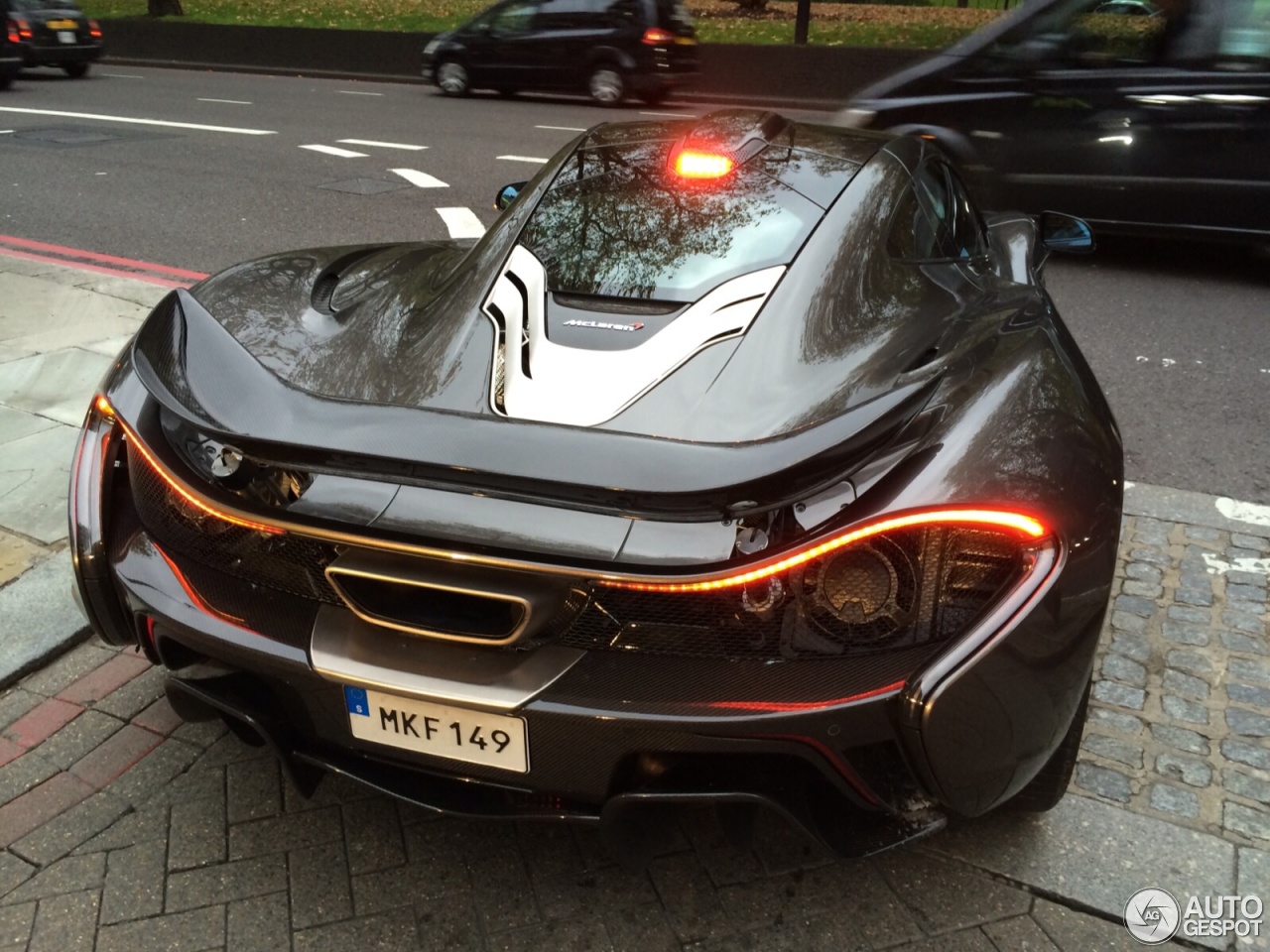 McLaren P1