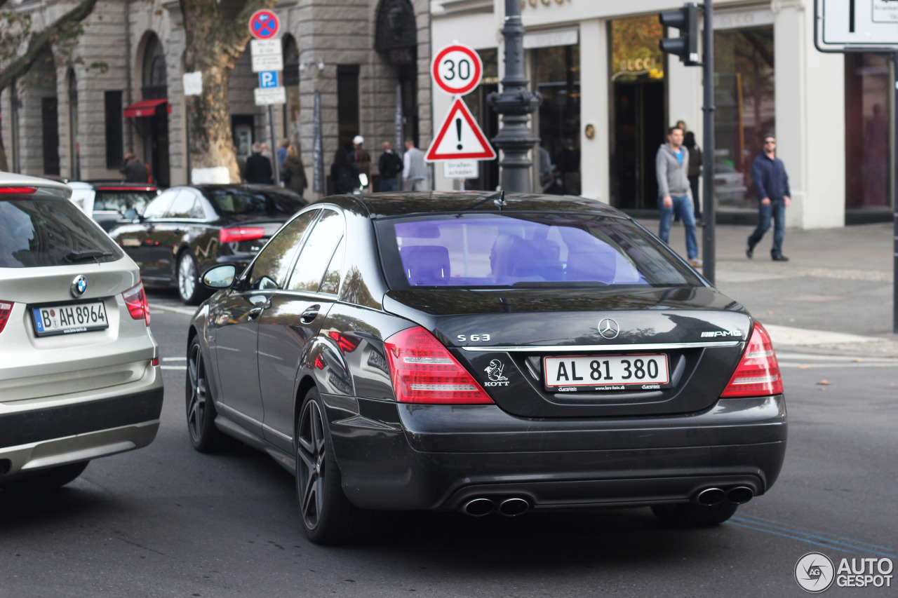 Mercedes-Benz S 63 AMG W221