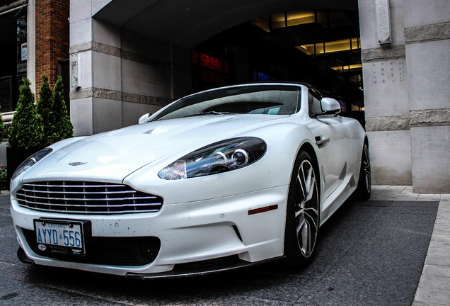 Aston Martin DBS Volante