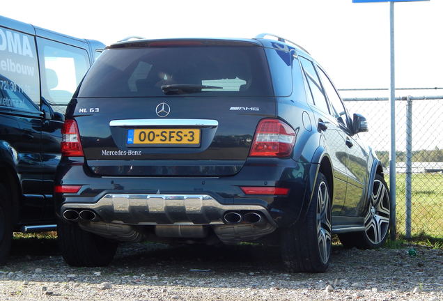 Mercedes-Benz ML 63 AMG W164 2009