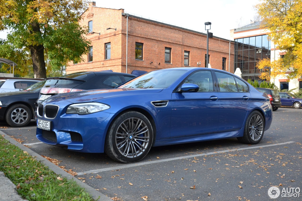 BMW M5 F10 2011