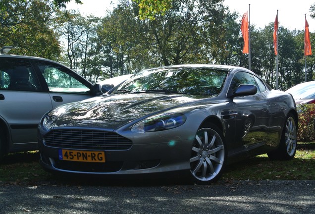 Aston Martin DB9