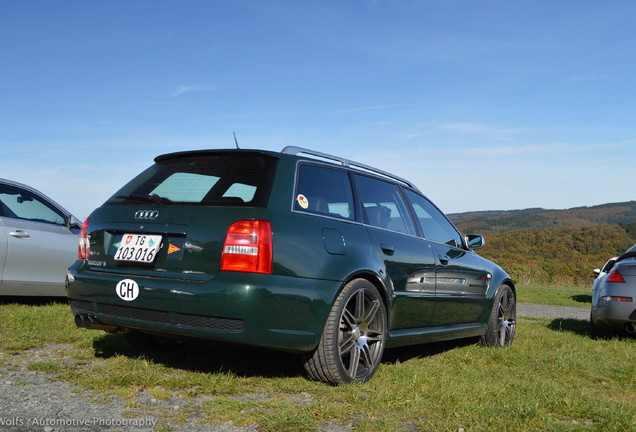 Audi RS4 Avant B5