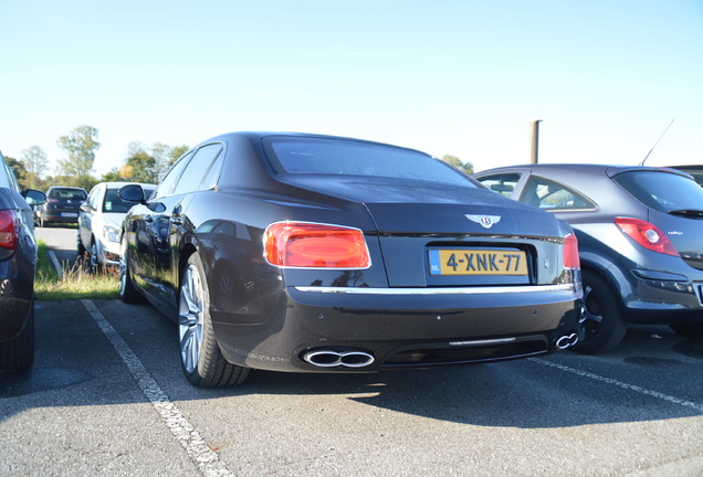 Bentley Flying Spur V8