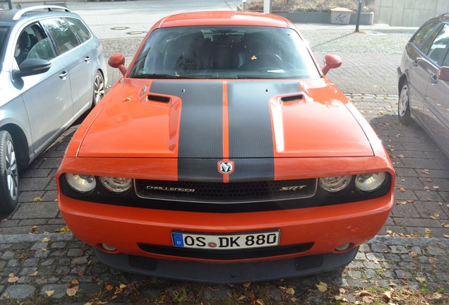 Dodge Challenger SRT-8