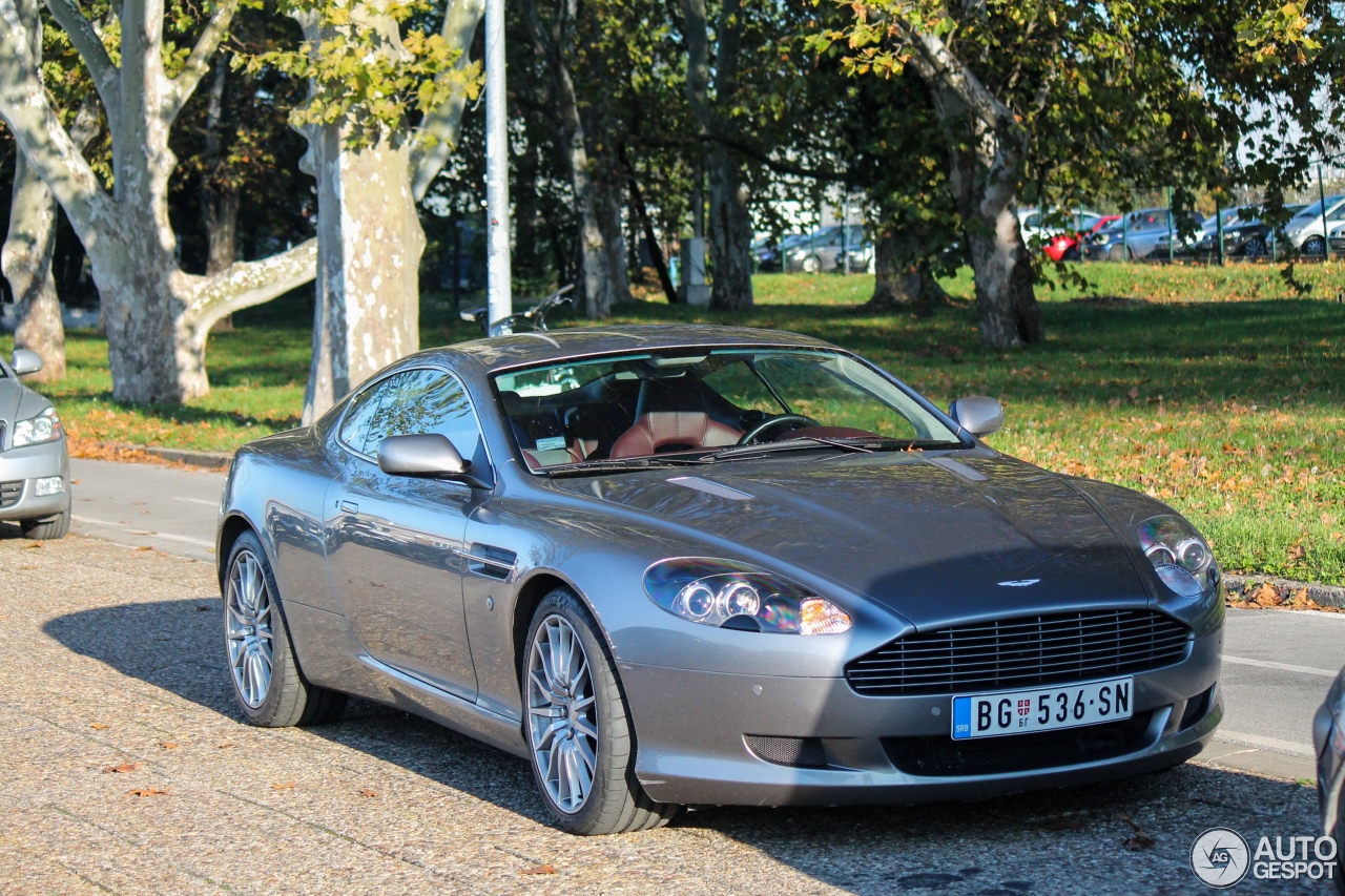 Aston Martin DB9