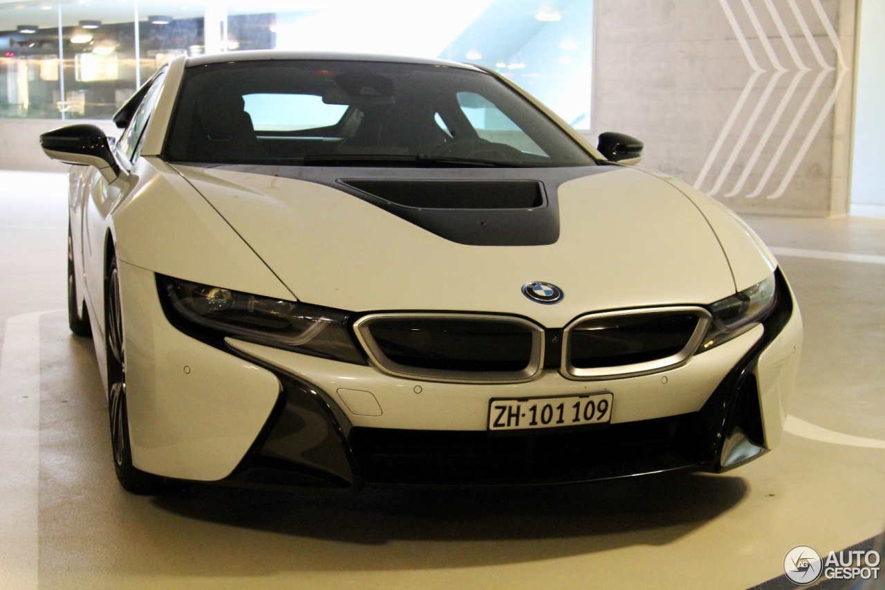 BMW i8