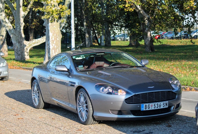 Aston Martin DB9