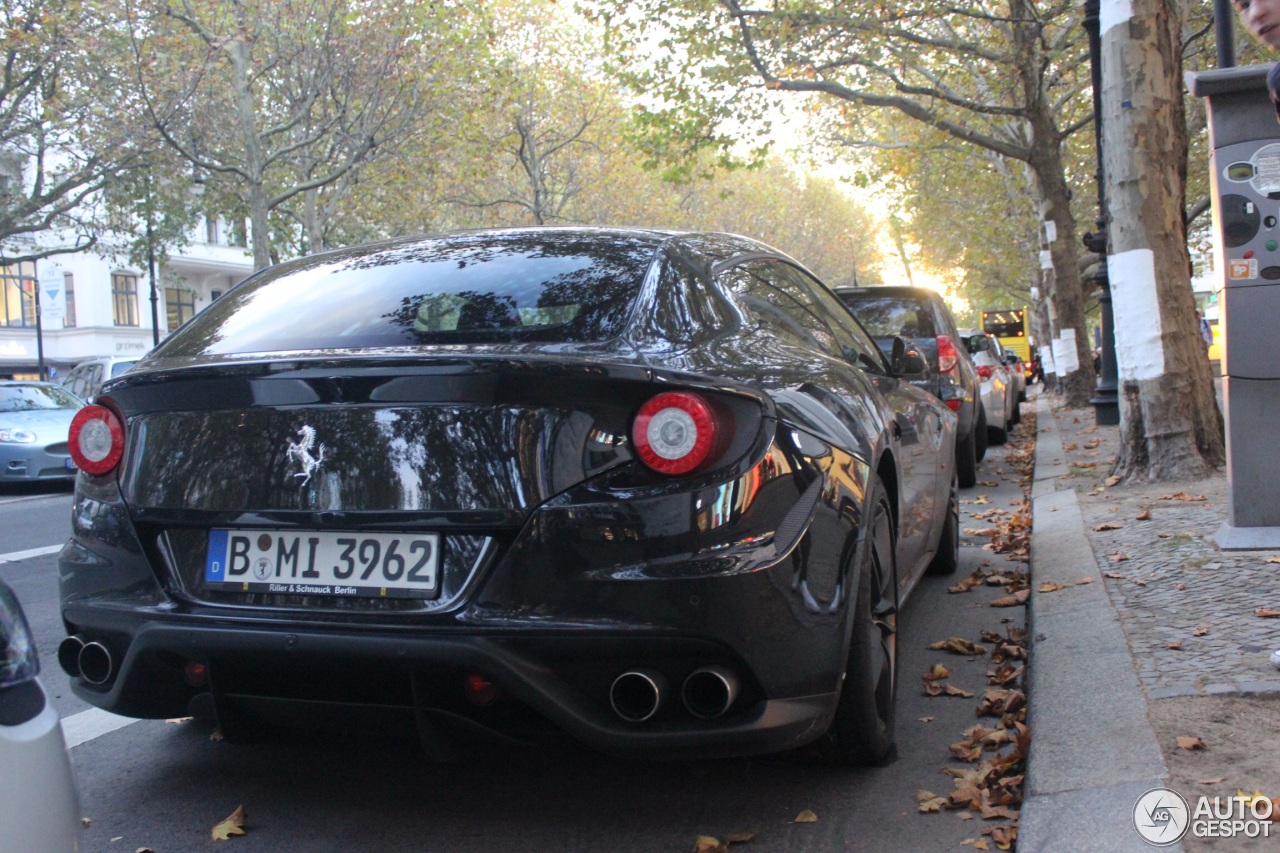 Ferrari FF