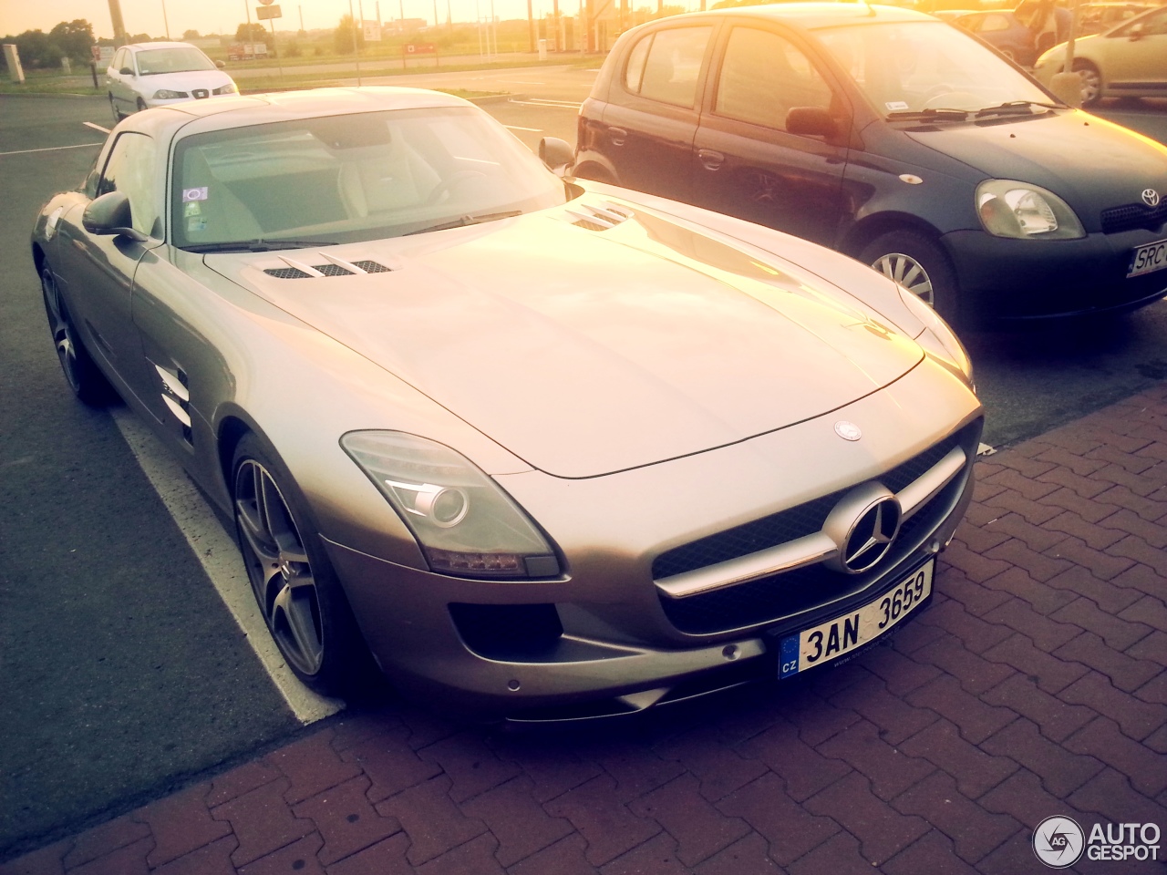 Mercedes-Benz SLS AMG