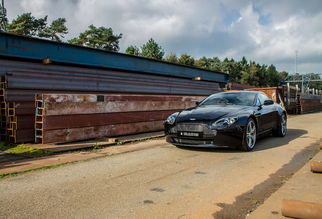 Aston Martin V8 Vantage