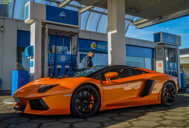 Lamborghini Aventador LP700-4 Roadster