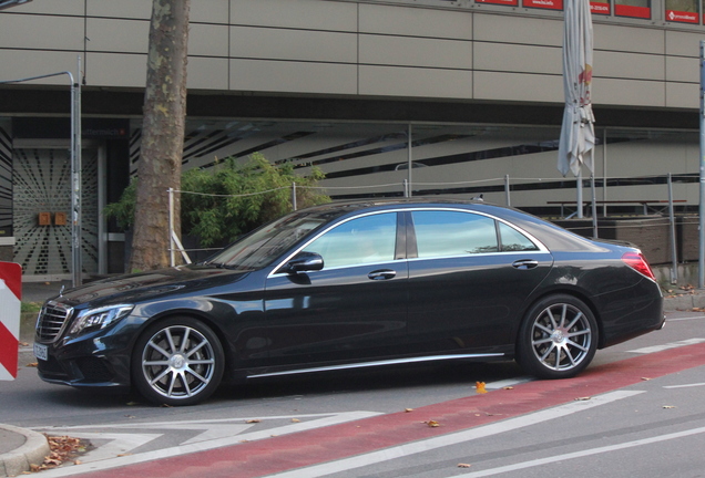 Mercedes-Benz S 63 AMG V222