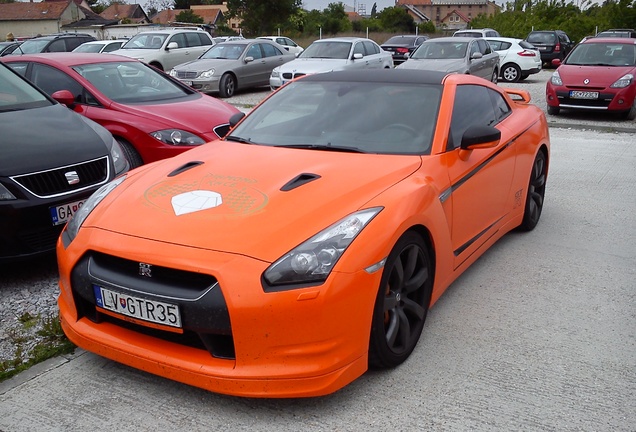 Nissan GT-R