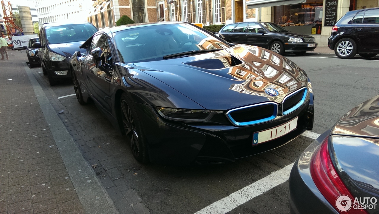 BMW i8