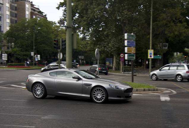 Aston Martin DB9