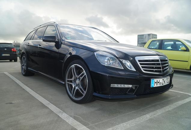 Mercedes-Benz E 63 AMG S212 V8 Biturbo