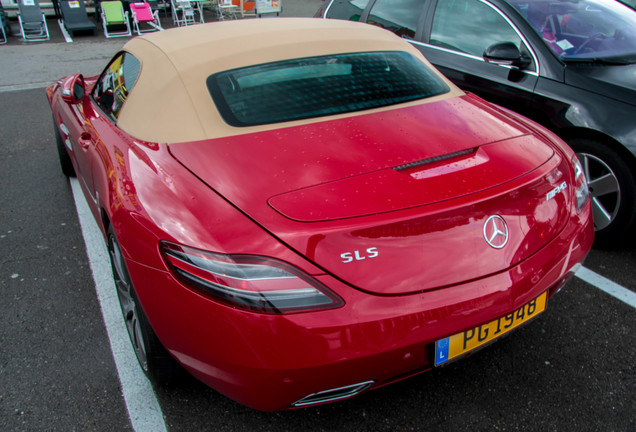 Mercedes-Benz SLS AMG Roadster