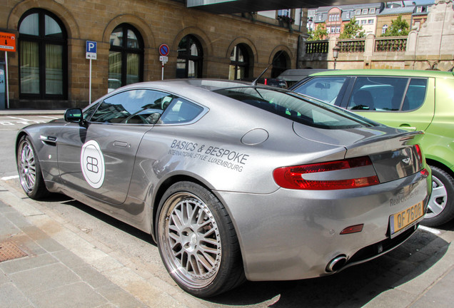 Aston Martin V8 Vantage