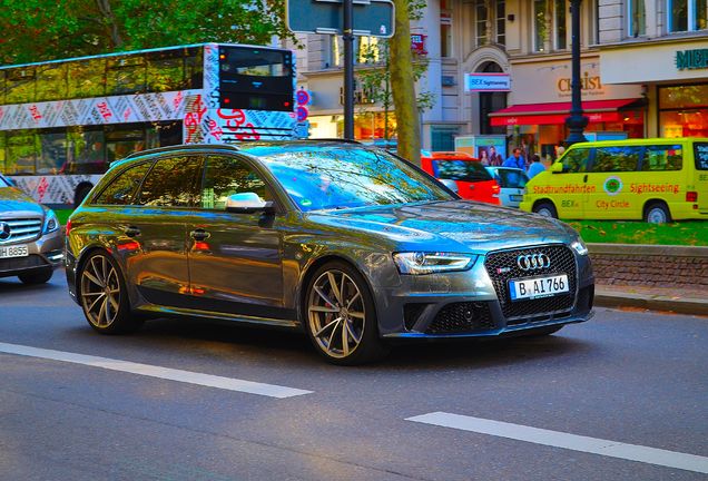 Audi RS4 Avant B8