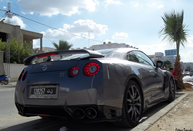 Nissan GT-R