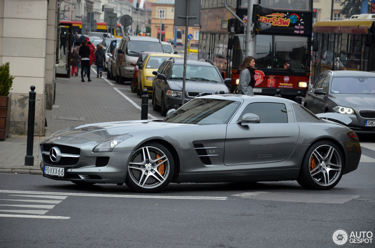 Mercedes-Benz SLS AMG