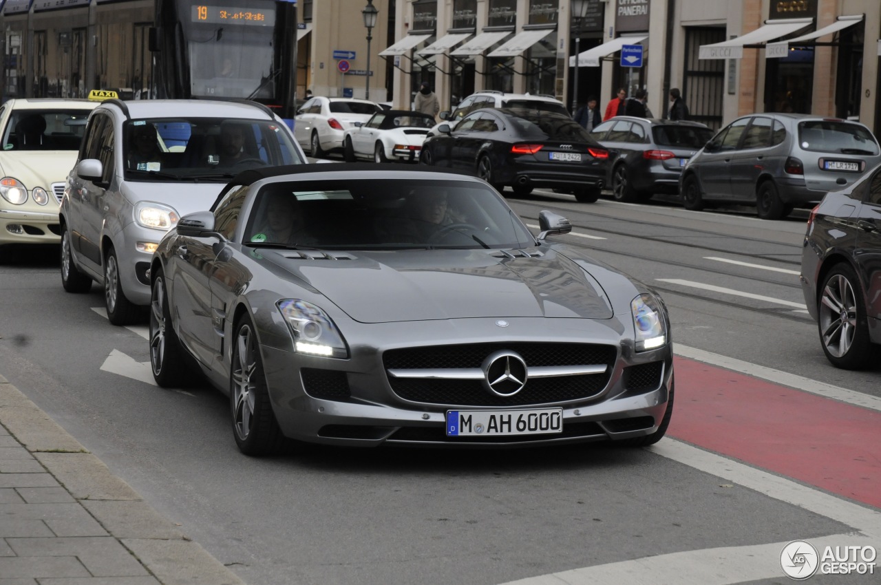 Mercedes-Benz SLS AMG Roadster