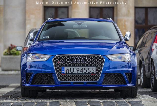 Audi RS4 Avant B8