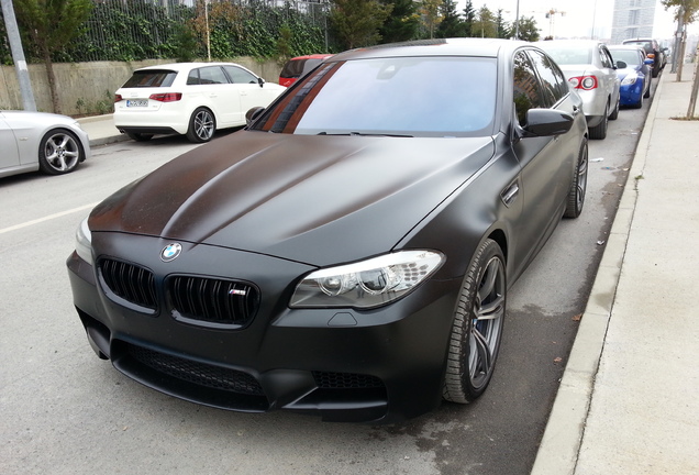 BMW M5 F10 2011