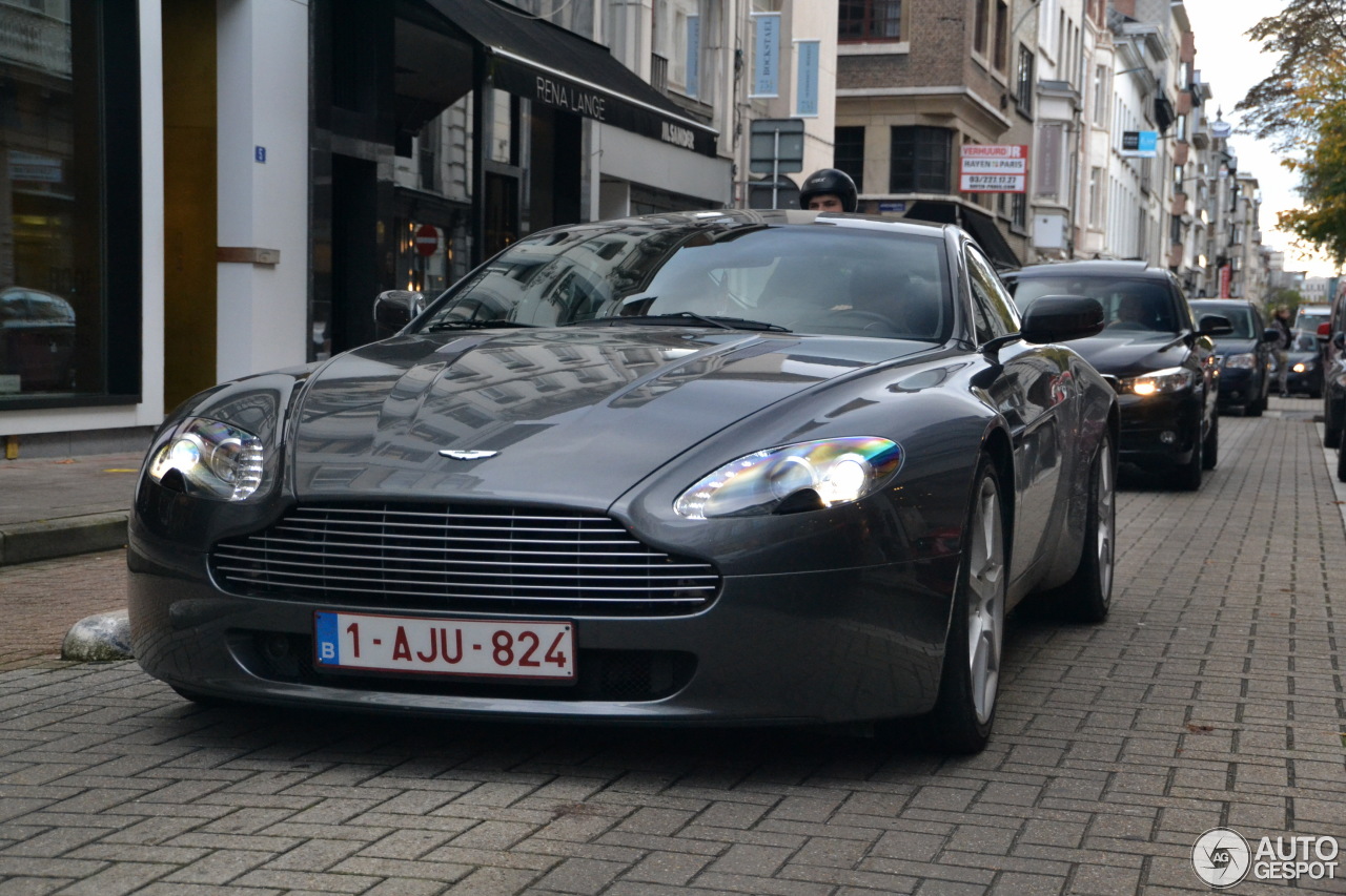 Aston Martin V8 Vantage