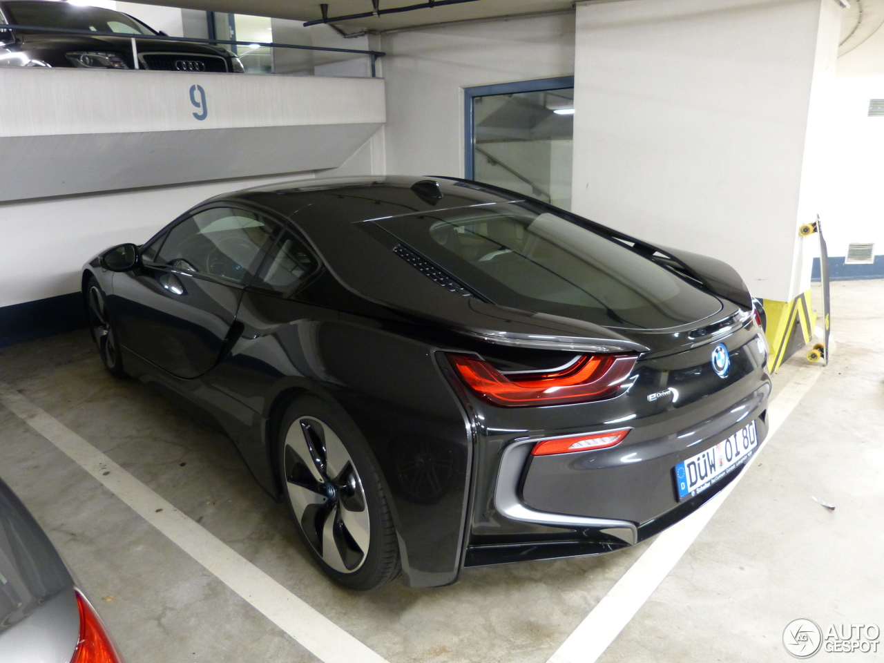 BMW i8