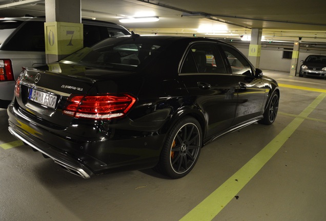 Mercedes-Benz E 63 AMG S W212