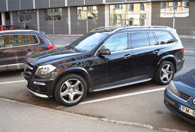 Mercedes-Benz GL 63 AMG X166