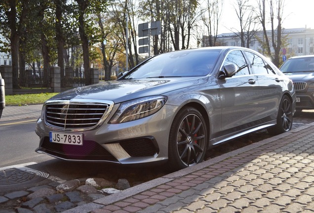 Mercedes-Benz S 63 AMG V222