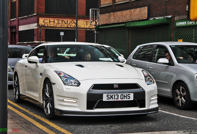 Nissan GT-R 2013