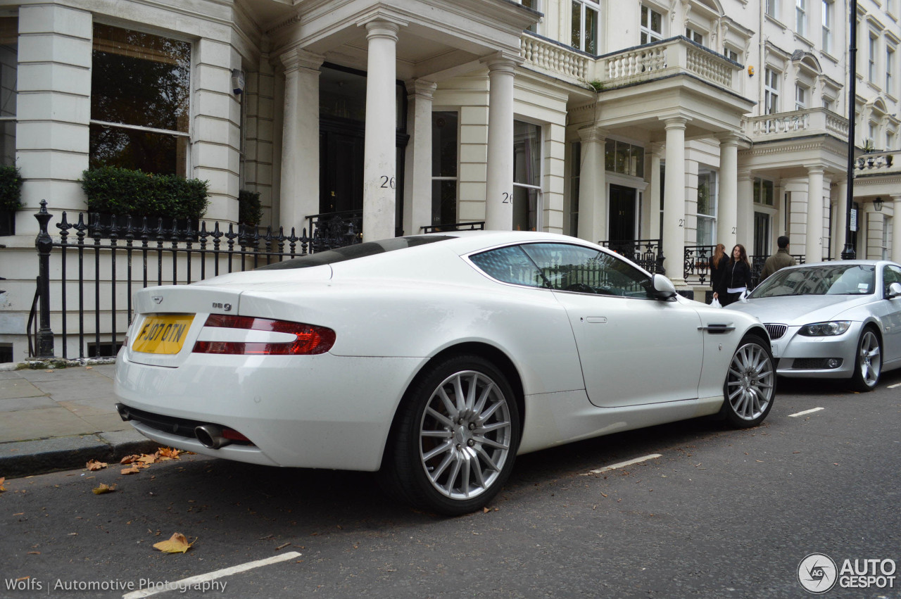 Aston Martin DB9