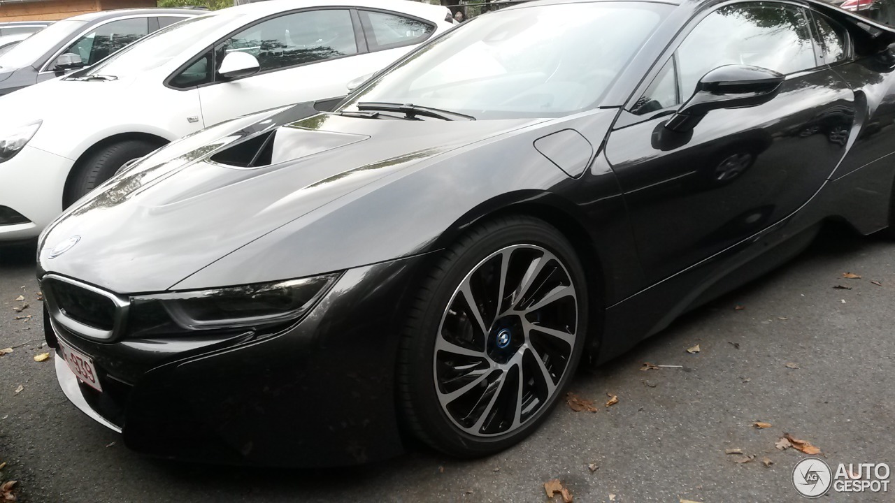 BMW i8