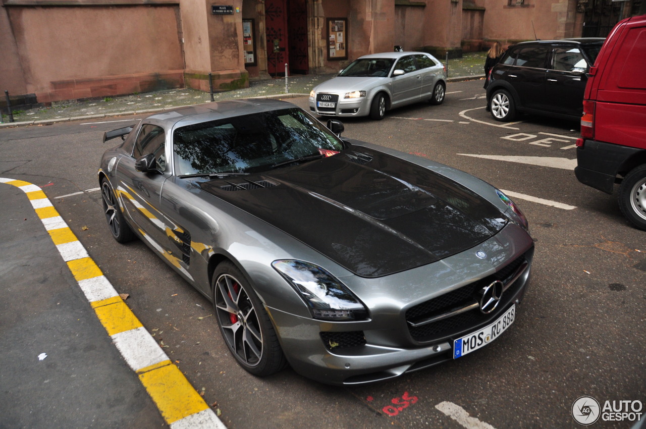 Mercedes-Benz SLS AMG GT Final Edition