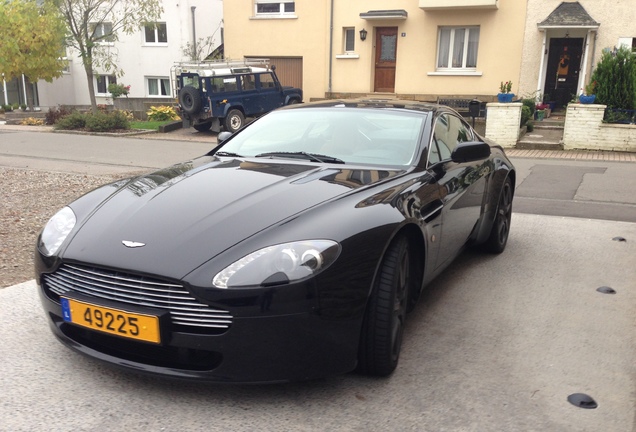 Aston Martin V8 Vantage