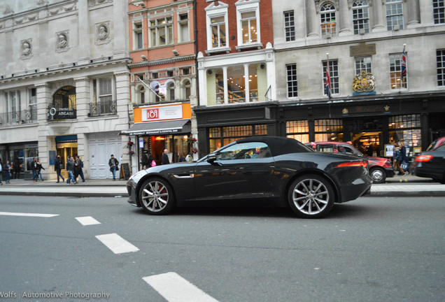 Jaguar F-TYPE S Convertible