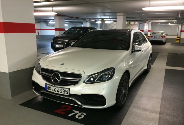 Mercedes-Benz E 63 AMG S W212