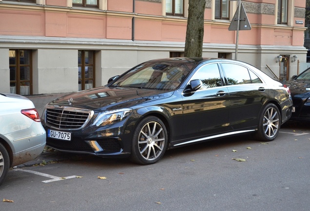 Mercedes-Benz S 63 AMG V222