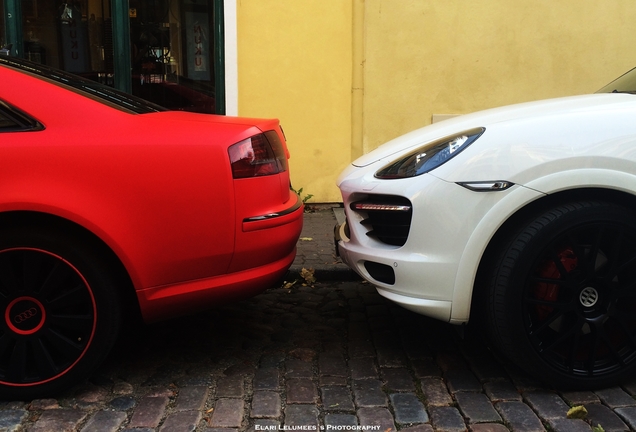 Porsche 958 Cayenne GTS