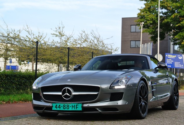 Mercedes-Benz SLS AMG Roadster