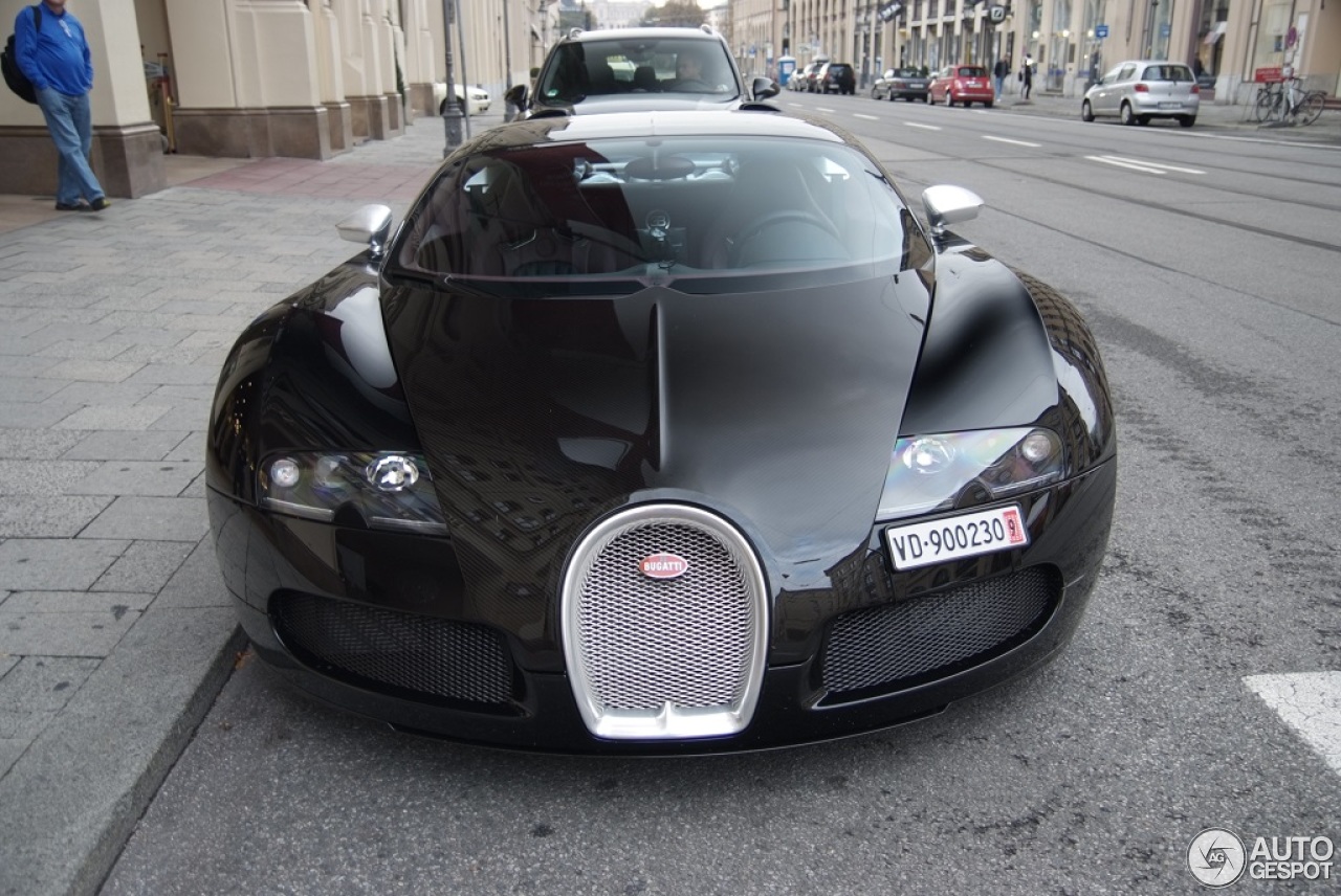 Bugatti Veyron 16.4 Sang Noir