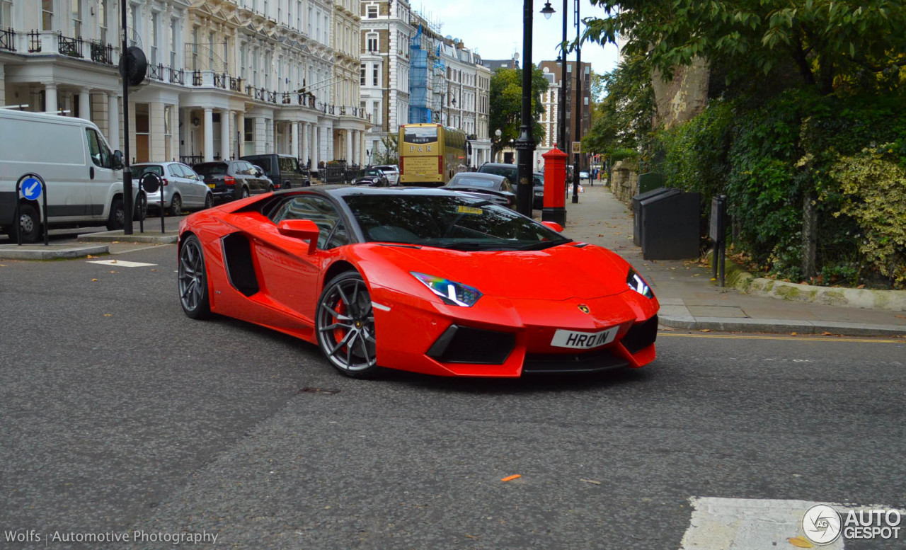 Lamborghini Aventador LP700-4