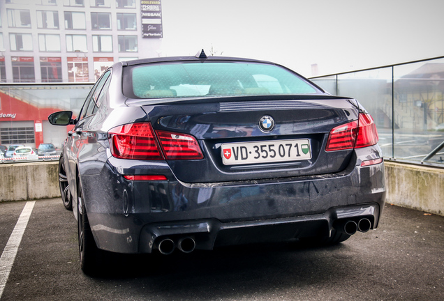 BMW M5 F10 2011