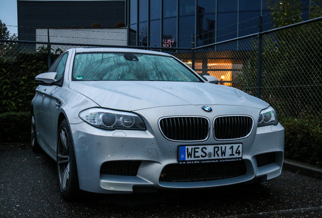 BMW M5 F10 2011