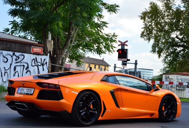 Lamborghini Aventador LP700-4